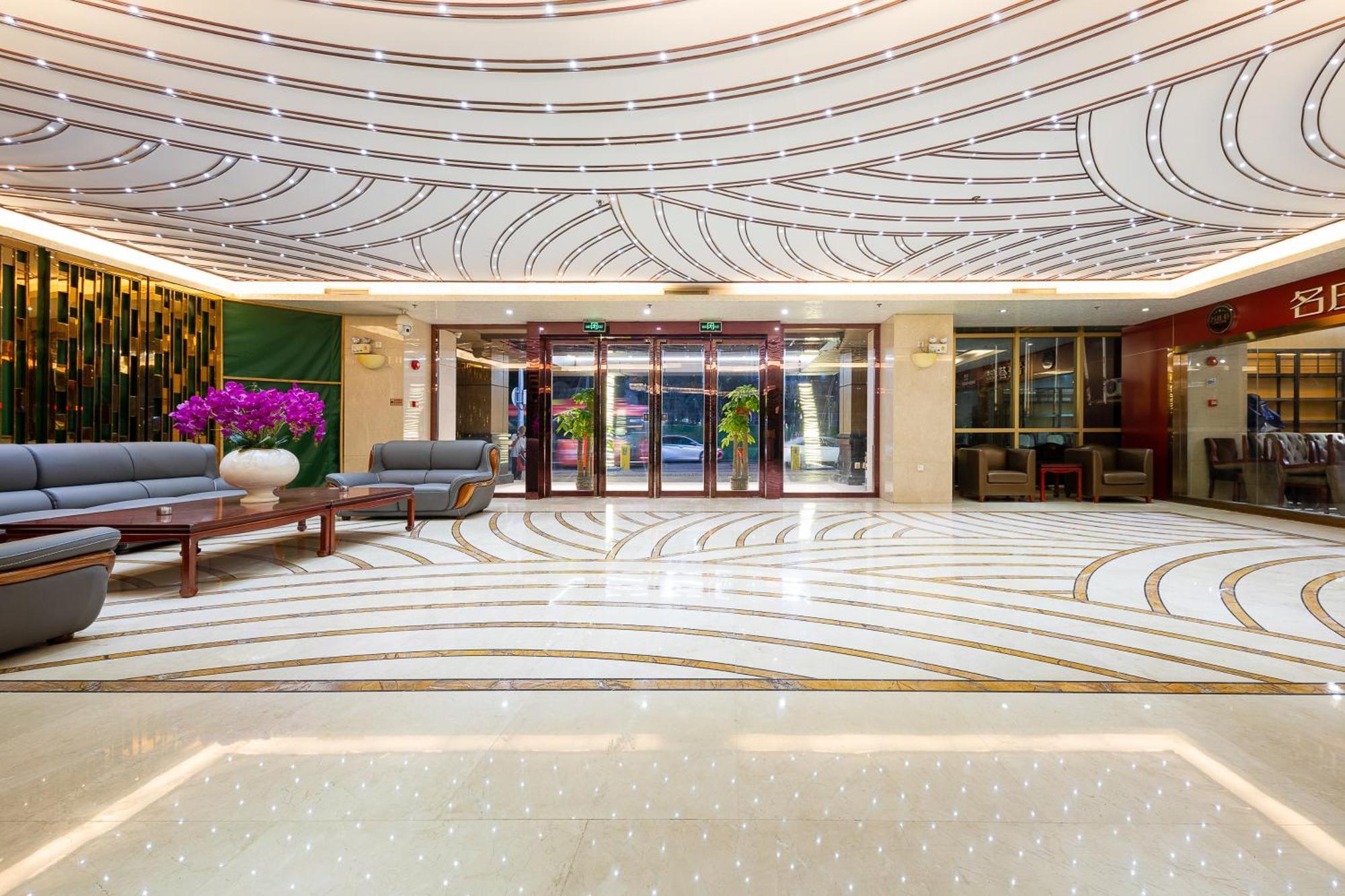 Zhongyi Hotel - Guangzhou Feixiang Park Metro Station Wanda Plaza Exterior photo